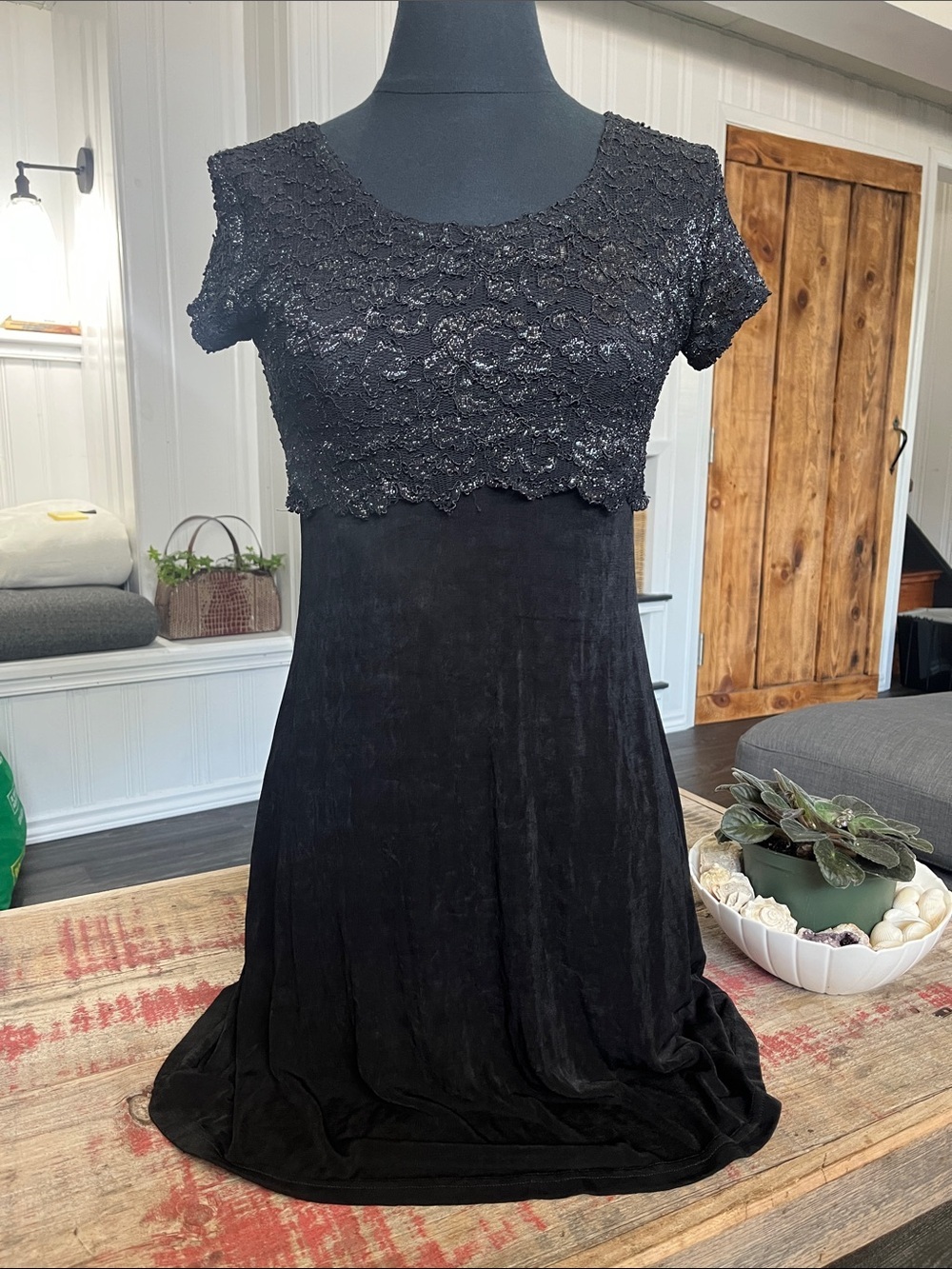 Black Short-Sleeve Lace Bodice Midi Dress